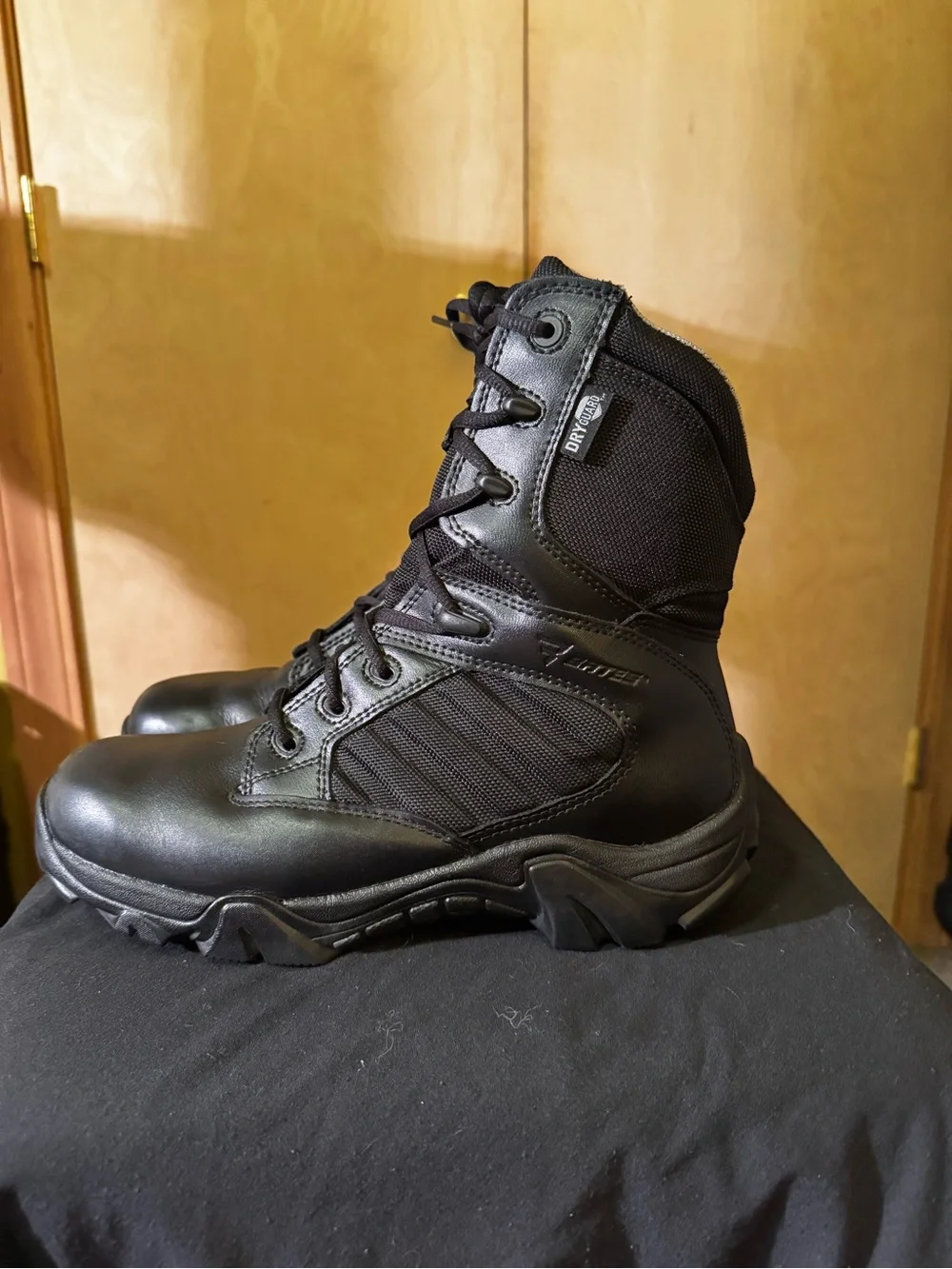Men's Black Lace-Up Tactical Boots